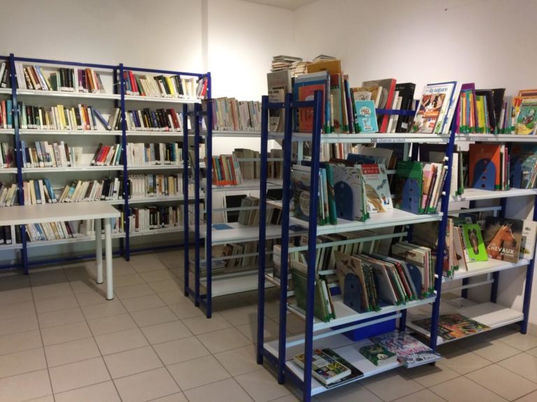 Photographie de l'intérieur de la bibliothèque 2